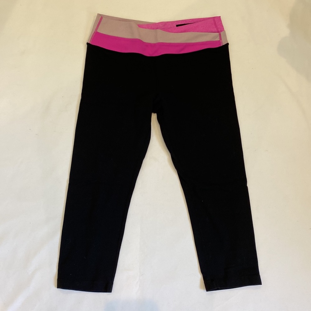Lululemon Crop Pants - Picture 5 of 6